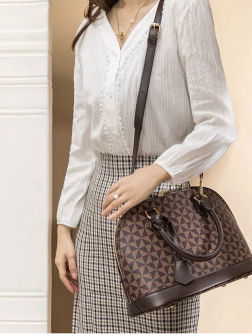 Geometric Pattern Brown Handbag - Picture 2 of 7